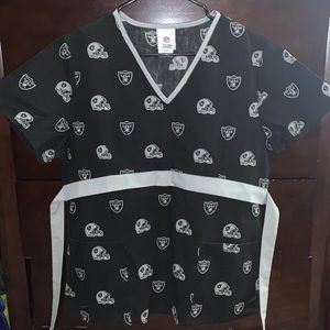 NFL Raiders scrub top size medium